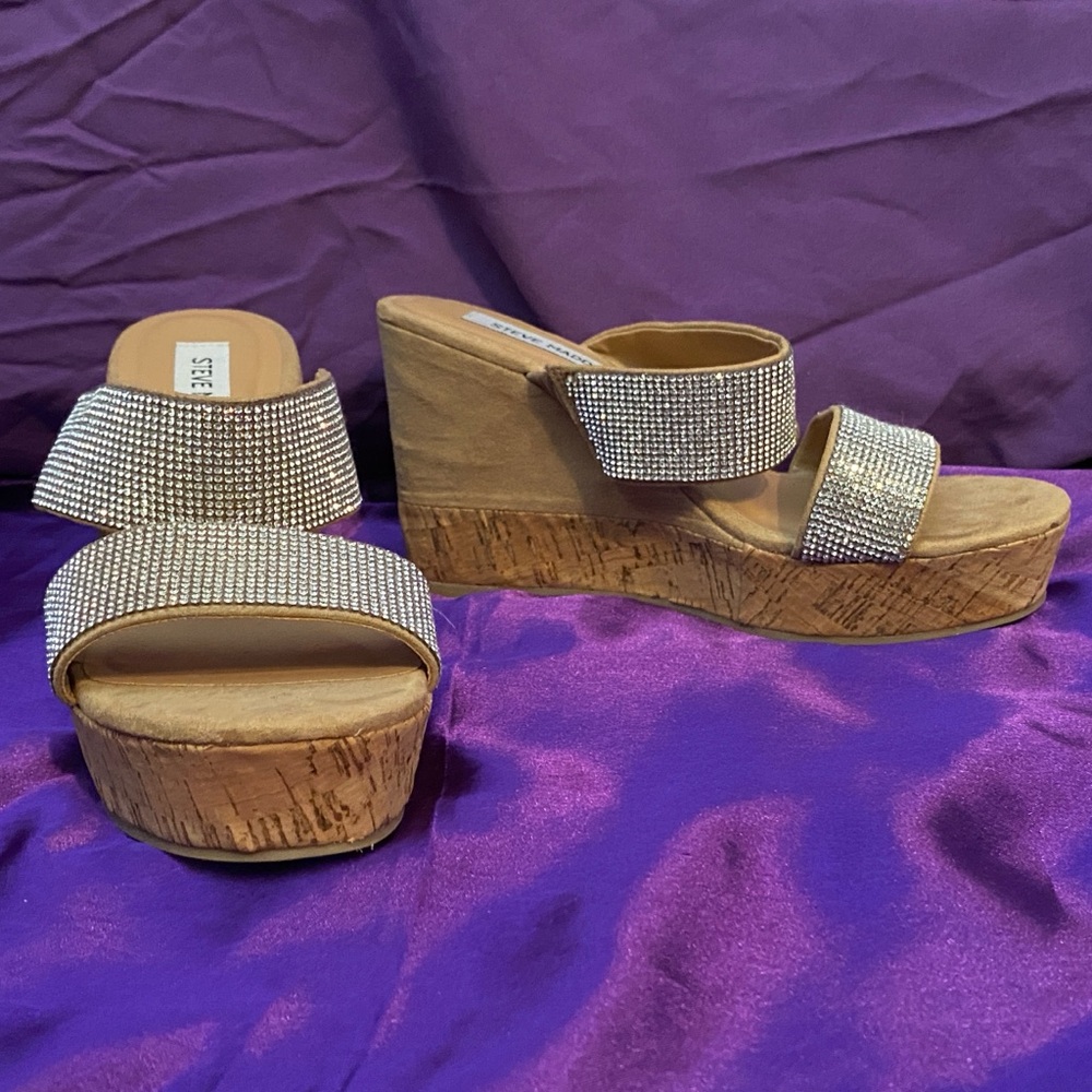 Steve Madden Silver Rhinestone and Brown Sueded Wedges with Cork Heel. Size 7.5